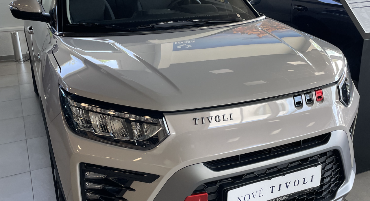 KGM TIVOLI STYLE AWD A6