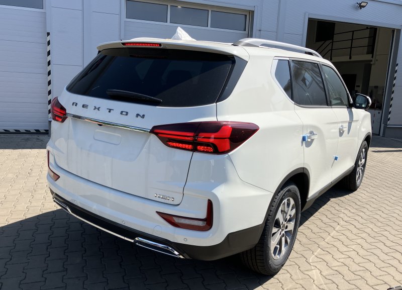 Nový REXTON CLUB  MY25  2,2 eXDI AWD A8
